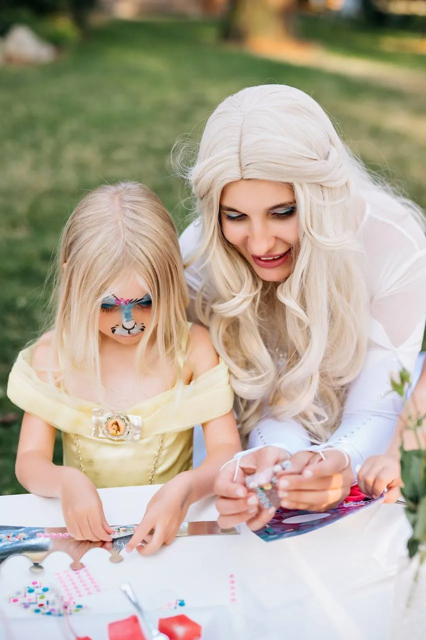 Frozen Queen photo 2